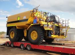 caterpillar water wagon 773